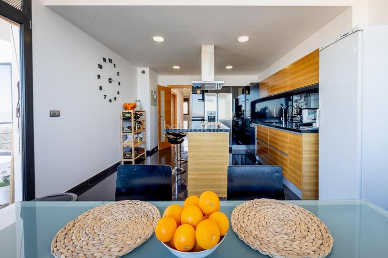 Foto b93e0775-5579-4db1-a8a4-44763c0de66a. House in calle charinas 4 in Altos de la Zubia Zubia (La)