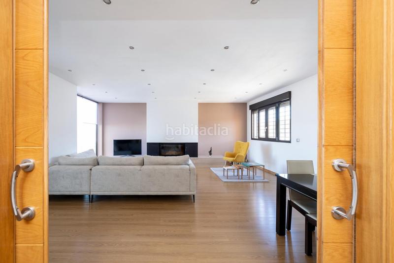 Foto bc6721cc-98e4-42d0-916c-e23e39b30da8. House in calle charinas 4 in Altos de la Zubia Zubia (La)