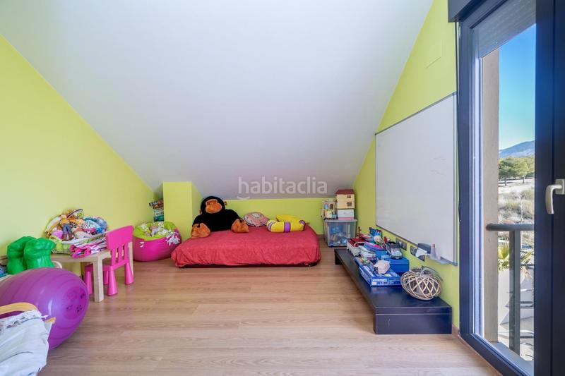 Foto f44c1da2-65fc-427b-88fd-50227645df8c. House in calle charinas 4 in Altos de la Zubia Zubia (La)