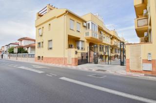Casa adossada a Camino churriana (de) 4. Armilla. vivienda unifamiliar adosada. 3 dormitorios. 2 baños. 1
