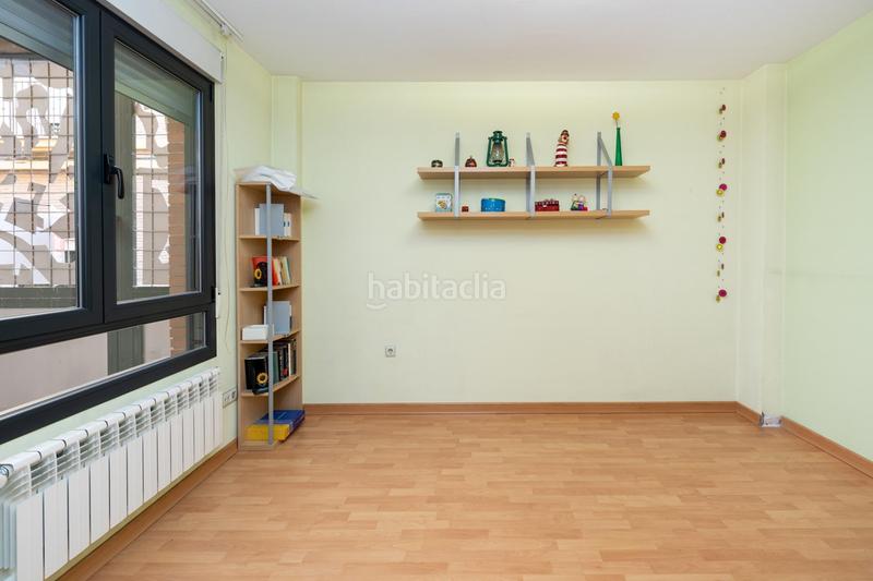 Foto 1df77583-d75a-4c27-a4c6-5f22d50050cc. Casa en calle rejas de la virgen 28 casa exclusiva junto a acera del darro. pleno centro . seminueva y con ascensor propio en Granada