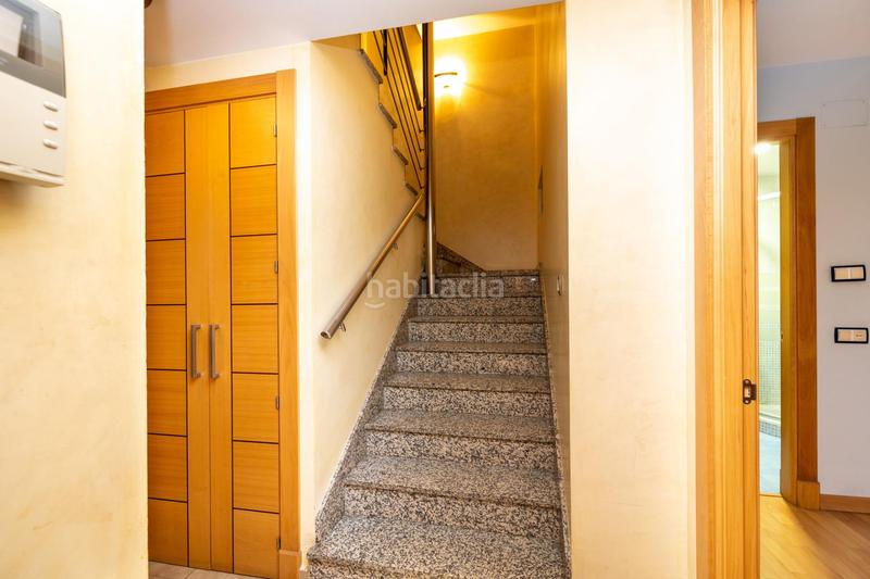Foto 60068439-1e34-461c-b04a-fe05c3de610d. Casa en calle rejas de la virgen 28 casa exclusiva junto a acera del darro. pleno centro . seminueva y con ascensor propio en Granada