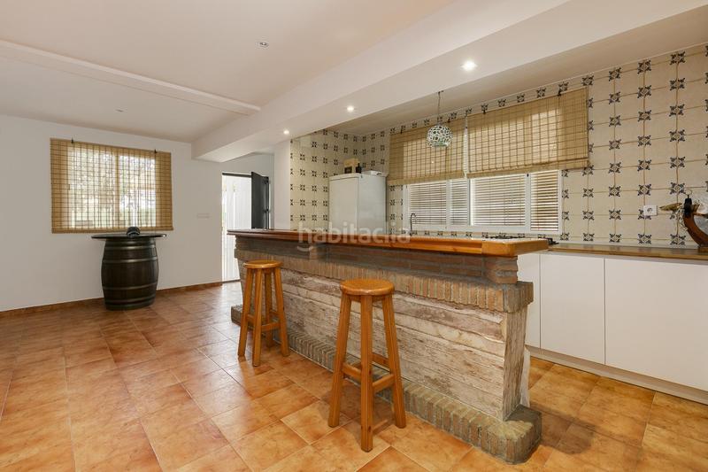 Foto bf677133-9f54-4526-9890-0c0703113727. Chalet en calle alhambra 4 gran chalet independiente en lachar en Láchar