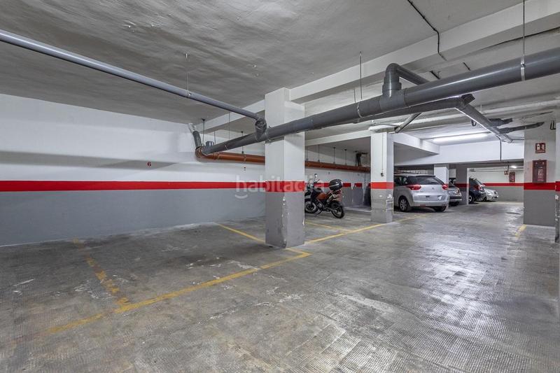 Foto 4ad8533c-c916-48d6-9162-48c5bdc6478d. Piso en calle pedro antonio de alarcon 43 amplio piso en pedro antonio de alarcon en Granada