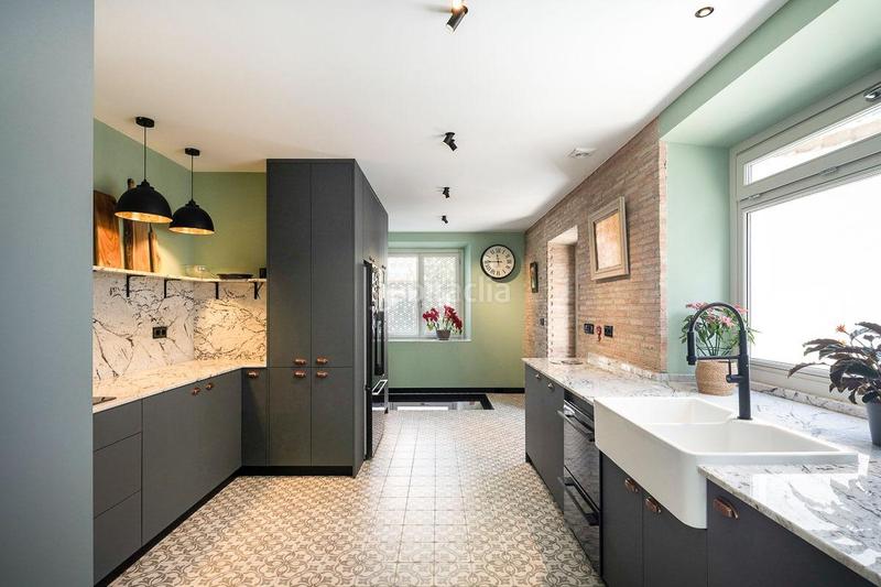 Foto a7529e95-135a-46b6-b198-442cf7590f84. Chalet en huerta de los angeles 16 villa en el corazón del realejo de nueva construcción. en Granada