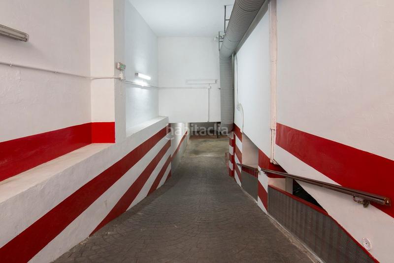 Foto 4bc1f0cd-f314-416e-8fca-8dbf51724aa5. Parking voiture dans Camino de Ronda Granada