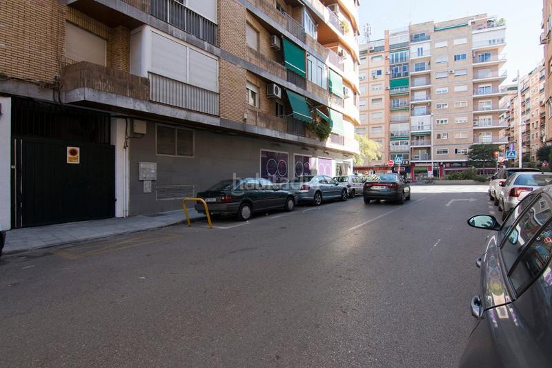 Foto 9b0ee7cd-9fff-4df2-bae1-b643e8633053. Parking voiture dans Camino de Ronda Granada