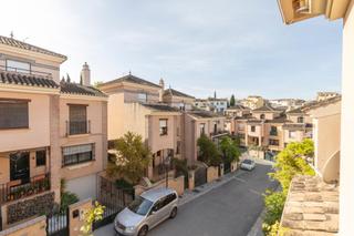 Maison jumelée à Calle estrella 5. Oportunidad en la zubia.granada