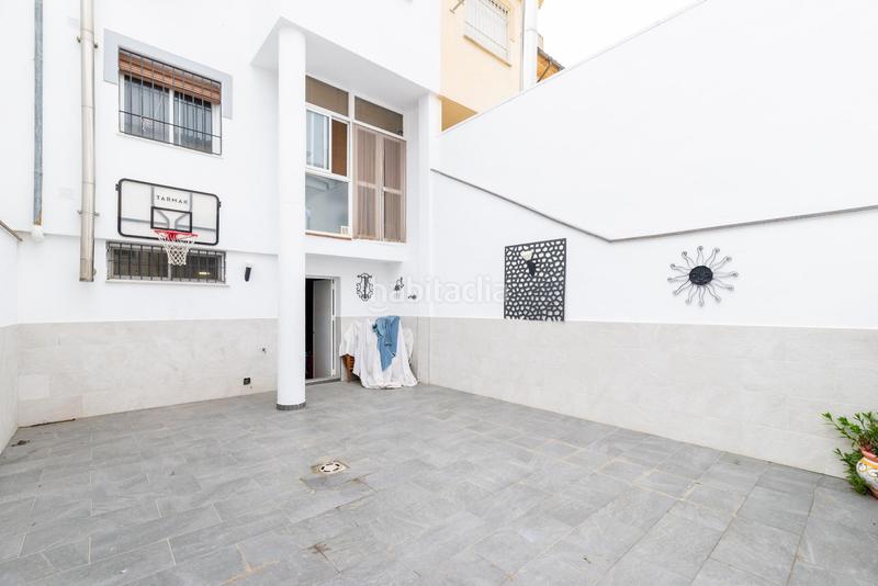 Foto 92a6da6d-7839-487c-b237-efdf3ed77c14. Casa adosada en calle alcalde e. muñoz arevalo 45 preciosa casa adosada en la mejor zona en Santa Fe