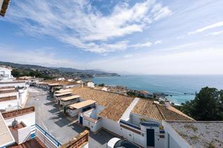 Casa adossada a Marina del este 38. Espectacular adosado en la herradura , con vistas al mar
