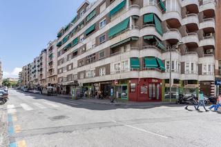 Pis en Calle emperatriz eugenia 11. Espectacular inmueble
