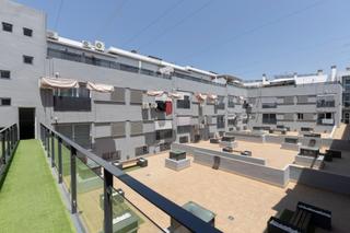 Àtic a Zurbaran 2. Fantástico ático dúplex en albolote con terraza privada