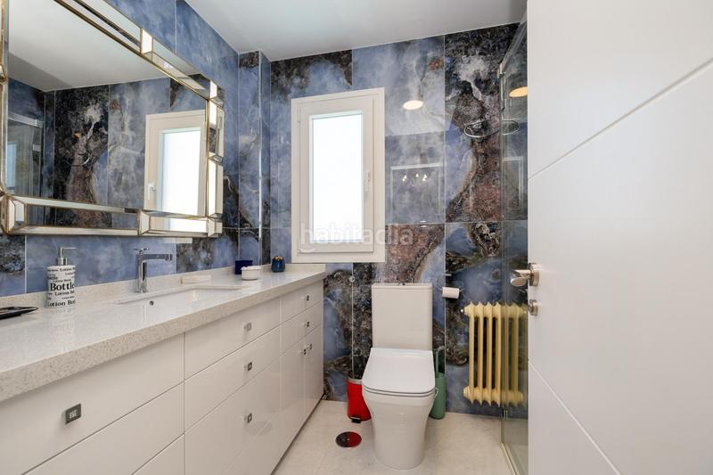 Foto 1404e4c0-d9a8-454f-8097-174c9cb33b2f. Chalet dans calle rosales 9 dans Pinos Genil