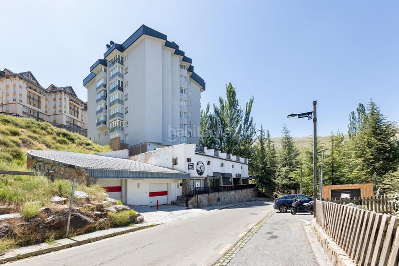 Foto cae5e568-54d1-41d4-a515-5d19bfb944e8. Piso en calle solynieve 1 espectacular vivienda con piscina, garaje y trastero en Sierra Nevada