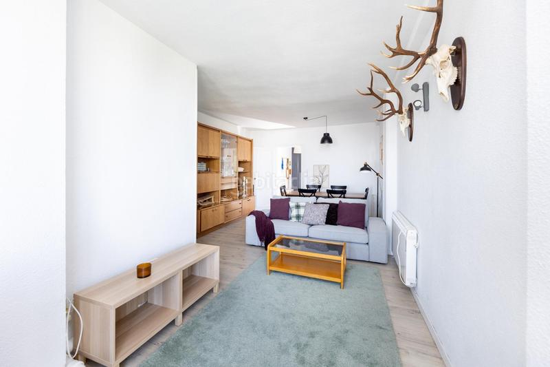 Foto f4164d22-f569-4c6f-93a8-f53d214c8c36. Piso en calle solynieve 1 espectacular vivienda con piscina, garaje y trastero en Sierra Nevada