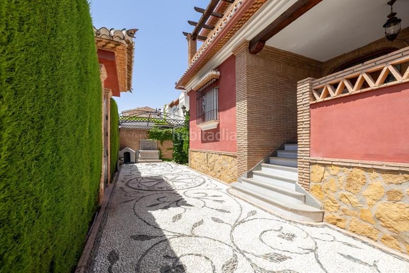 Foto b5e92423-9356-4ee7-bc71-5781faa4e1c0. Chalet en calle muntasil 10 exclusivo chalet en Barrio de la Vega en Monachil