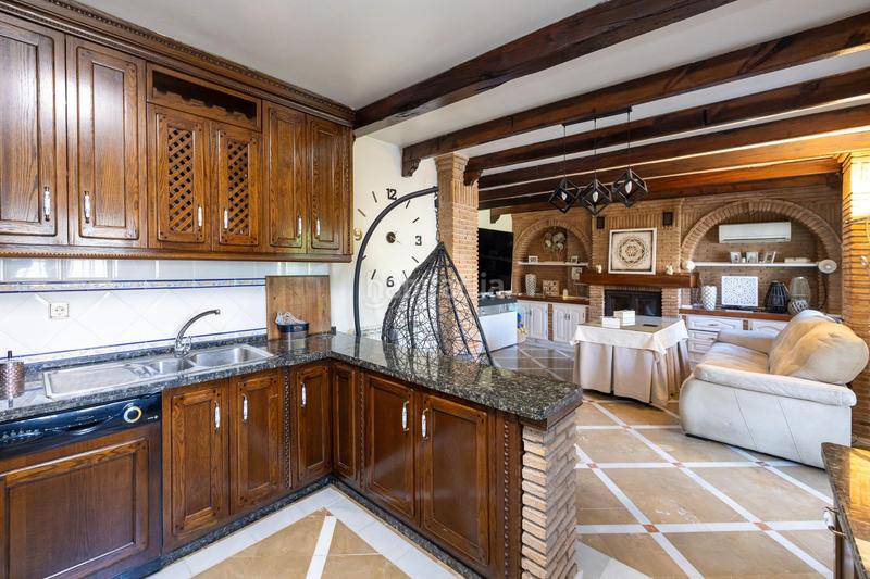 Foto f2902e5e-3698-4c15-a50b-d675cb432972. Chalet en calle muntasil 10 exclusivo chalet en Barrio de la Vega en Monachil