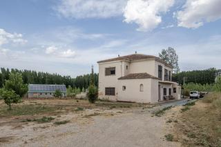 Masia en Calle purullena 2. Gran finca con vivienda en purullena