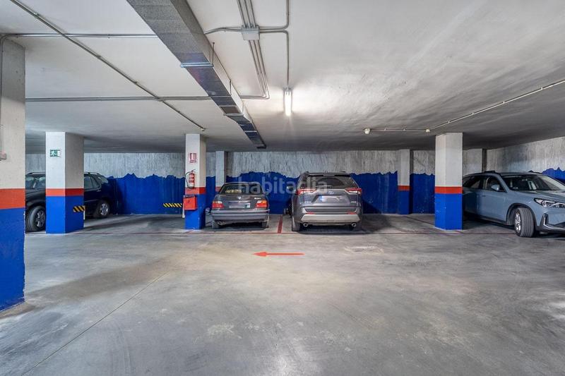 Foto aa492c17-fa08-427c-b349-7130efcfea67. Piso en calle rector lopez argueta 3 pisazo en el corazón en Granada