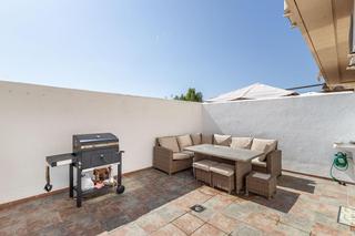 Casa adossada a Calle de manuel de falla 10. Tu casa ideal te espera en los ogíjares! tranquilidad, vistas y