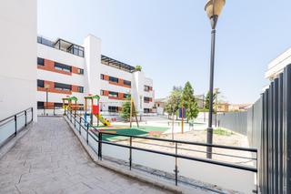 Pis a Calle vicar 2. Precioso piso en santa fe con espectacular terraza.