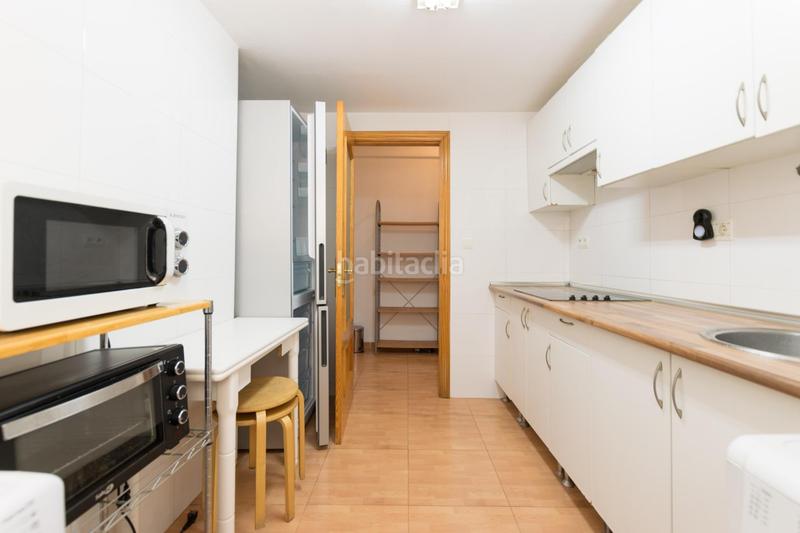 Foto f9a7bcf9-1eb0-4413-93ef-129da186dd4d. Appartamento in calle manuel luque 1 in Centro Almería