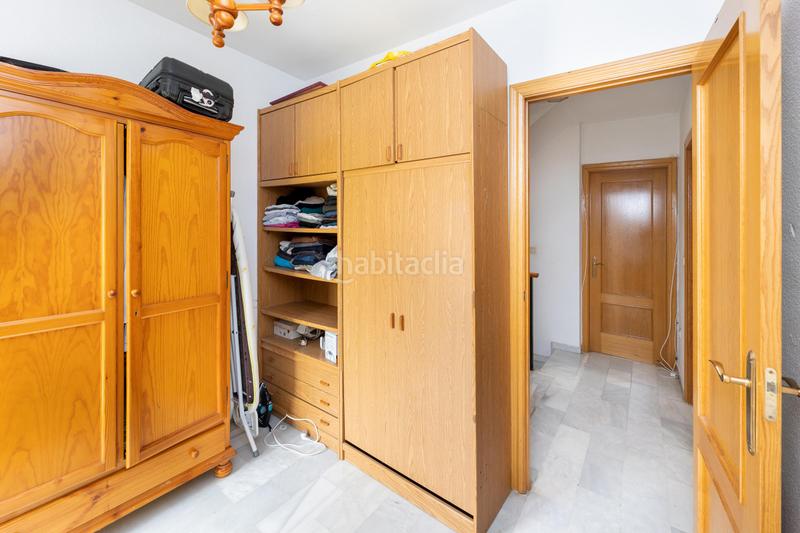 Foto a7d9fdd1-89ec-4d87-aca9-5f05806036e8. Casa pareada en c. ismail en Joaquina Eguaras Granada