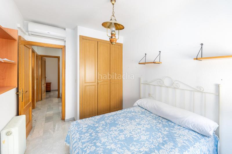 Foto e1565fff-12aa-4840-8fa0-2b2190828b45. Casa pareada en c. ismail en Joaquina Eguaras Granada