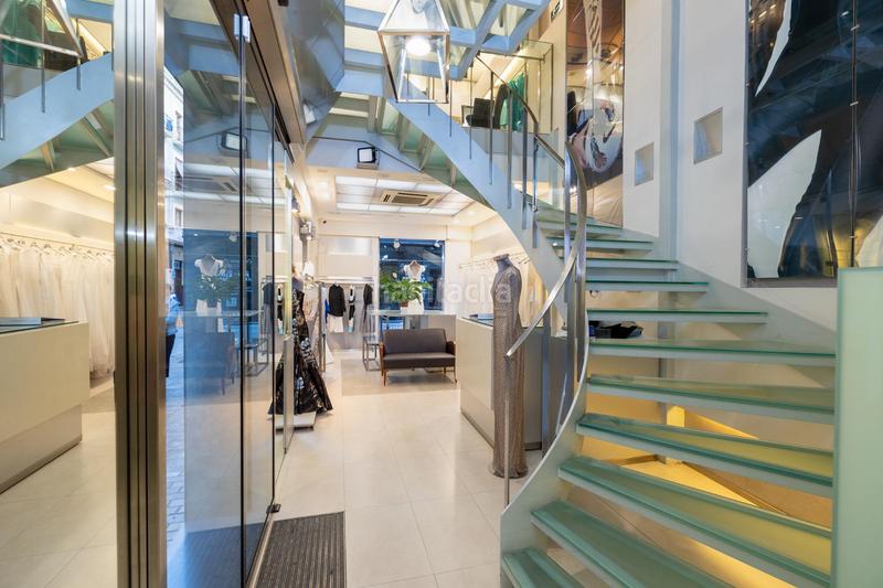 Foto 047e8ff3-48b0-4517-8ac0-3be60ba35368. Local commercial dans calle alhondiga 10 dans Centro - Sagrario Granada