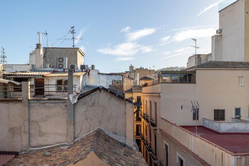 Foto d8b5fdb3-f7b2-4e12-9f1a-870c47d8a2c1. Local commercial dans calle alhondiga 10 dans Centro - Sagrario Granada