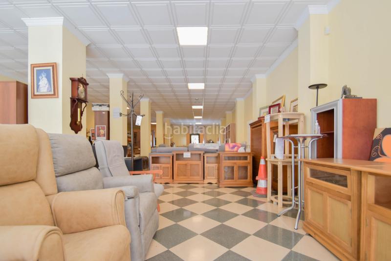 Foto 27ca6f35-2c72-46ca-a761-9e280e08f7d4. Local comercial a calle de enrique amat 1 a Montefrío