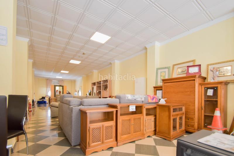 Foto 32d1dfd1-187d-4a22-9ffa-e8046b4262a2. Local comercial a calle de enrique amat 1 a Montefrío