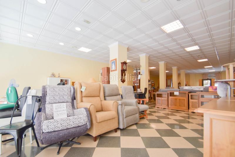 Foto 4c65cef1-e49e-4381-ab94-8013b788ca49. Local comercial a calle de enrique amat 1 a Montefrío