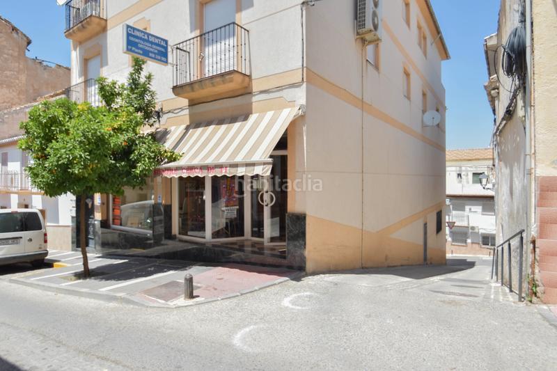 Foto 529b6a62-c09c-4af3-9ad5-5f30cdda253b. Local comercial a calle de enrique amat 1 a Montefrío