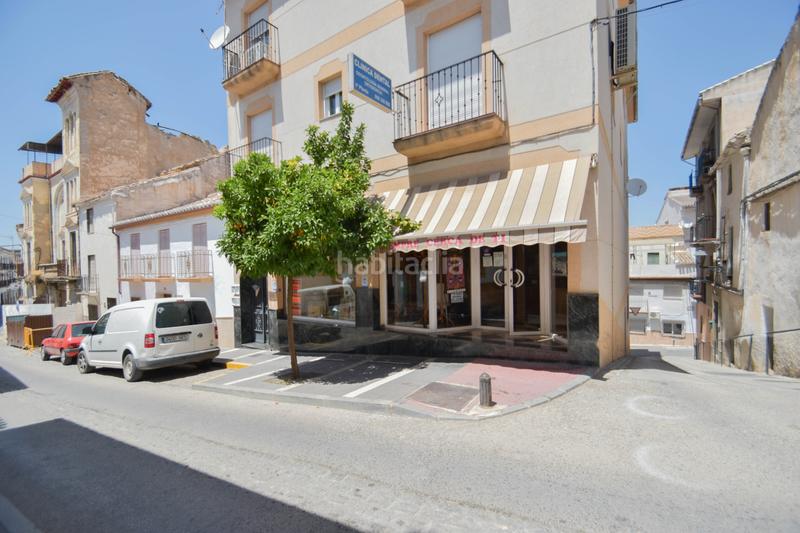 Foto 59f59d53-e6a1-4e12-b620-3414e51a464a. Local comercial a calle de enrique amat 1 a Montefrío