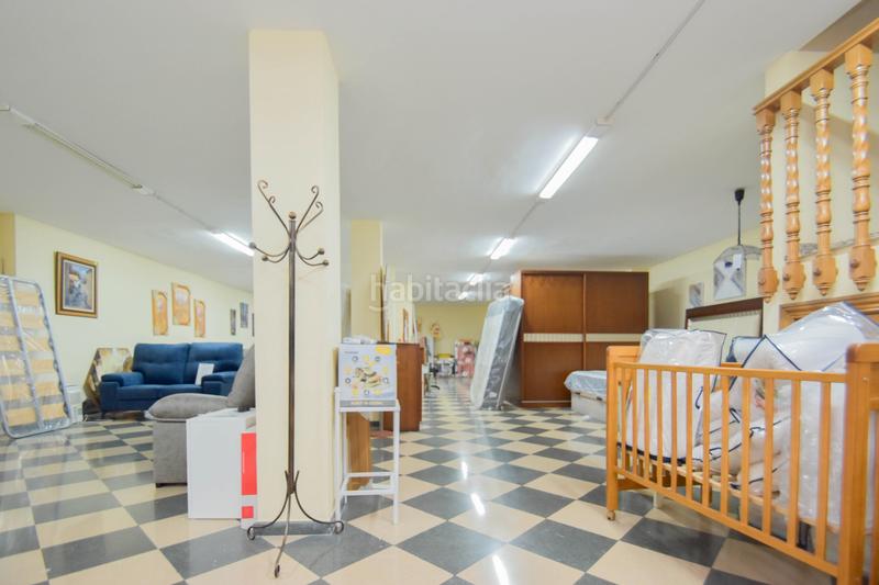 Foto ac47b36c-e34b-4aa5-9208-bbd33902e6c1. Local comercial a calle de enrique amat 1 a Montefrío