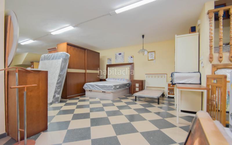 Foto d4e1ccb8-f3ee-46f1-9539-10b43ee2aa7a. Local comercial a calle de enrique amat 1 a Montefrío