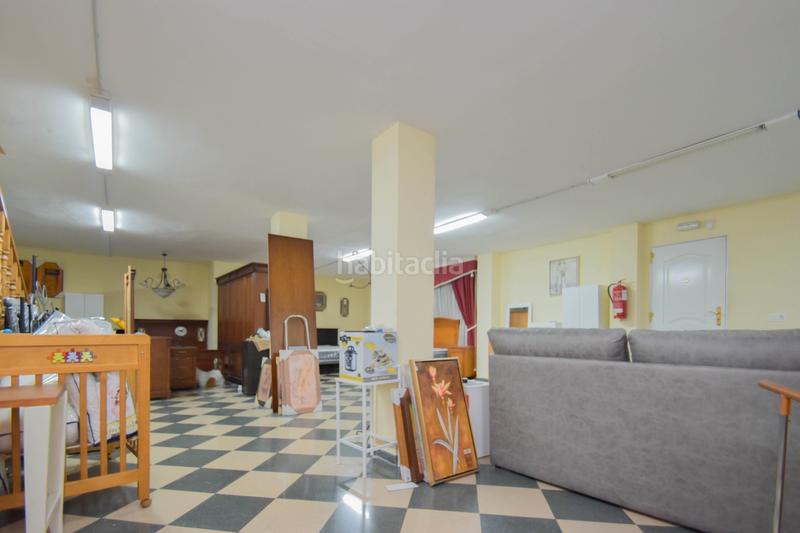 Foto ef4d961d-19dd-466e-a748-99db5521edbf. Local comercial a calle de enrique amat 1 a Montefrío