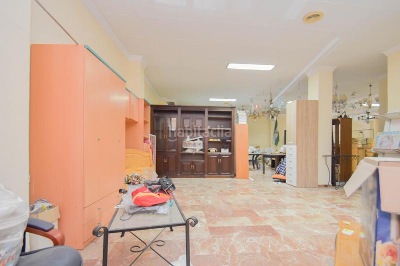 Foto b8cd4293-5098-4e56-9d1d-8098382a668b. Local comercial a calle calle virgen de los remedios 91 a Montefrío