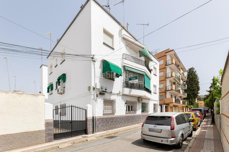 Foto 39f468eb-856d-42e3-95ba-eeed3fbb44aa. Piso en calle santa margarita 8 fantástico piso junto instituto astrofísica en Granada
