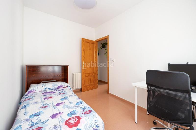 Foto 23e056ab-2e95-47fa-94ab-f50dfb22ae34. Piso en calle de los arcos 17 bonito piso totalmente reformado con 2 habitaciones y plaza de garaje. en Albolote