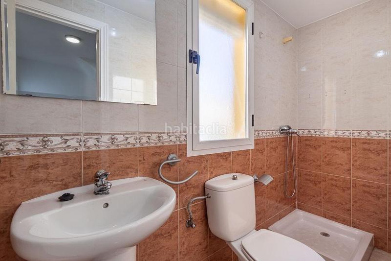 Foto 19f90775-5f98-4ec8-ab76-b3967abc5ce9. Casa adosada en calle de manuel de falla 10 tu casa ideal te espera en los ! tranquilidad, vistas y espacio para toda la familia en Ogíjares