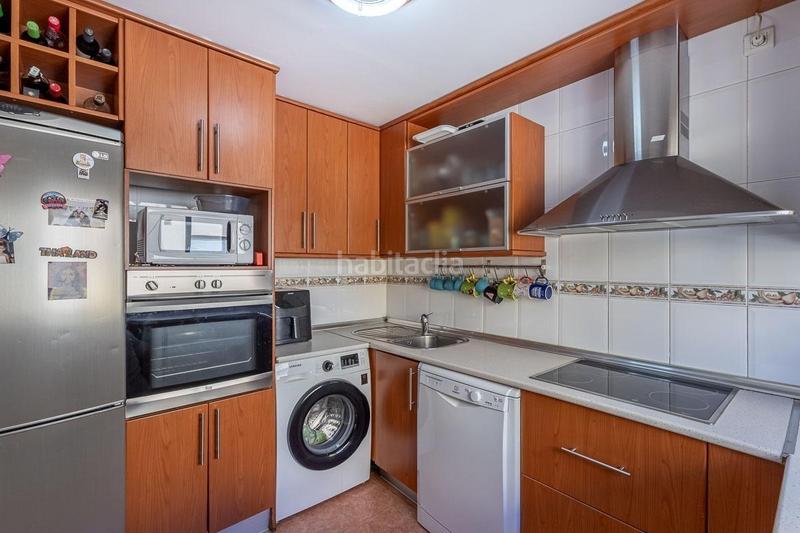Foto 2703923e-951c-4809-9229-df9f07976e5d. Casa adosada en calle de manuel de falla 10 tu casa ideal te espera en los ! tranquilidad, vistas y espacio para toda la familia en Ogíjares