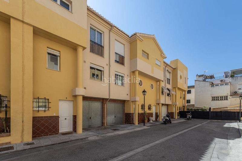 Foto 9ecc7cfe-63d3-4669-a061-bfa981ffe7d1. Casa adosada en calle de manuel de falla 10 tu casa ideal te espera en los ! tranquilidad, vistas y espacio para toda la familia en Ogíjares