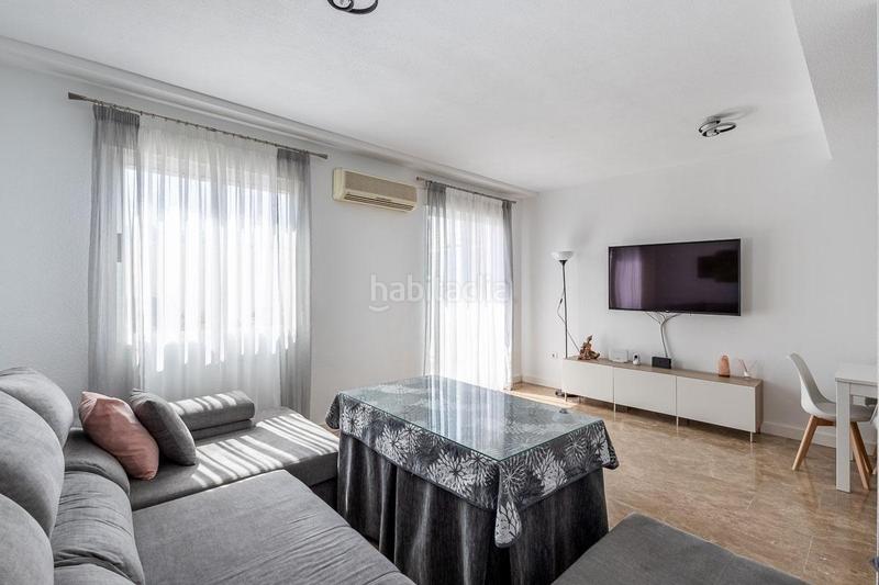 Foto ed5afd64-bcf5-458a-b9bc-183a56fe4e3c. Casa adosada en calle de manuel de falla 10 tu casa ideal te espera en los ! tranquilidad, vistas y espacio para toda la familia en Ogíjares