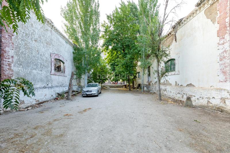 Foto 3d063c8a-e5e7-461e-abcf-6426630b27f7. Terreno residencial en calle de granada de Iznalloz oportunidad única granada en Iznalloz