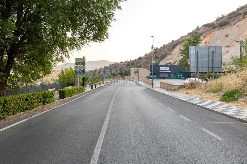 Foto eae81981-d849-432d-a9ed-bc367a034c65. Terreno residencial en calle de granada de Iznalloz oportunidad única granada en Iznalloz