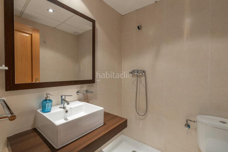 Foto 13535b54-88be-4171-8d52-6cae5fd1efeb. Casa pareada en calle mengibar (lan) 8 vivienda unifamiliar con patio, jardín y todas las comodidades en Granada