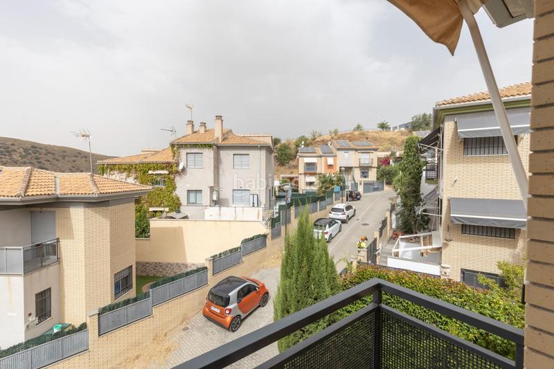 Foto 4d1ce964-6575-4984-87fc-4cc184ba320a. Casa pareada en calle mengibar (lan) 8 vivienda unifamiliar con patio, jardín y todas las comodidades en Granada