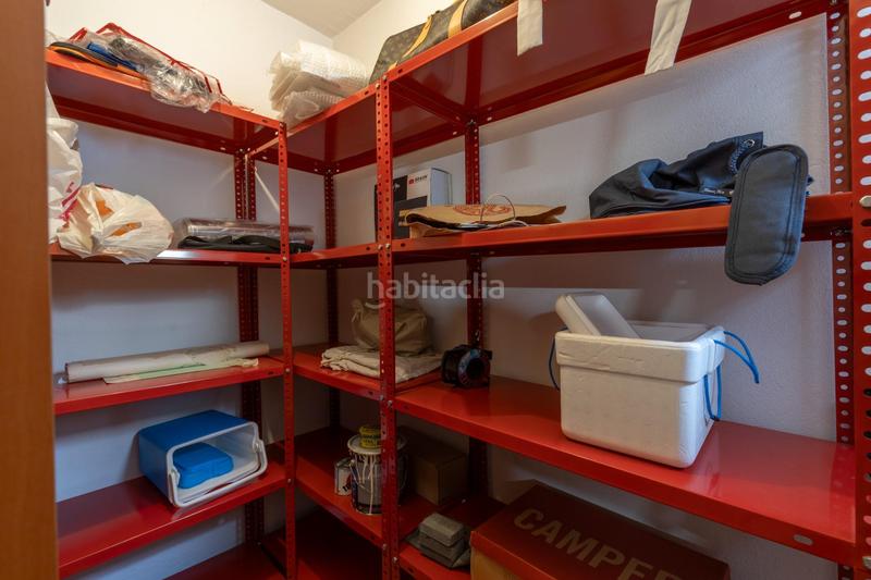 Foto 91c5835b-5c18-4d22-a10d-bbbc9face1ba. Casa pareada en calle mengibar (lan) 8 vivienda unifamiliar con patio, jardín y todas las comodidades en Granada